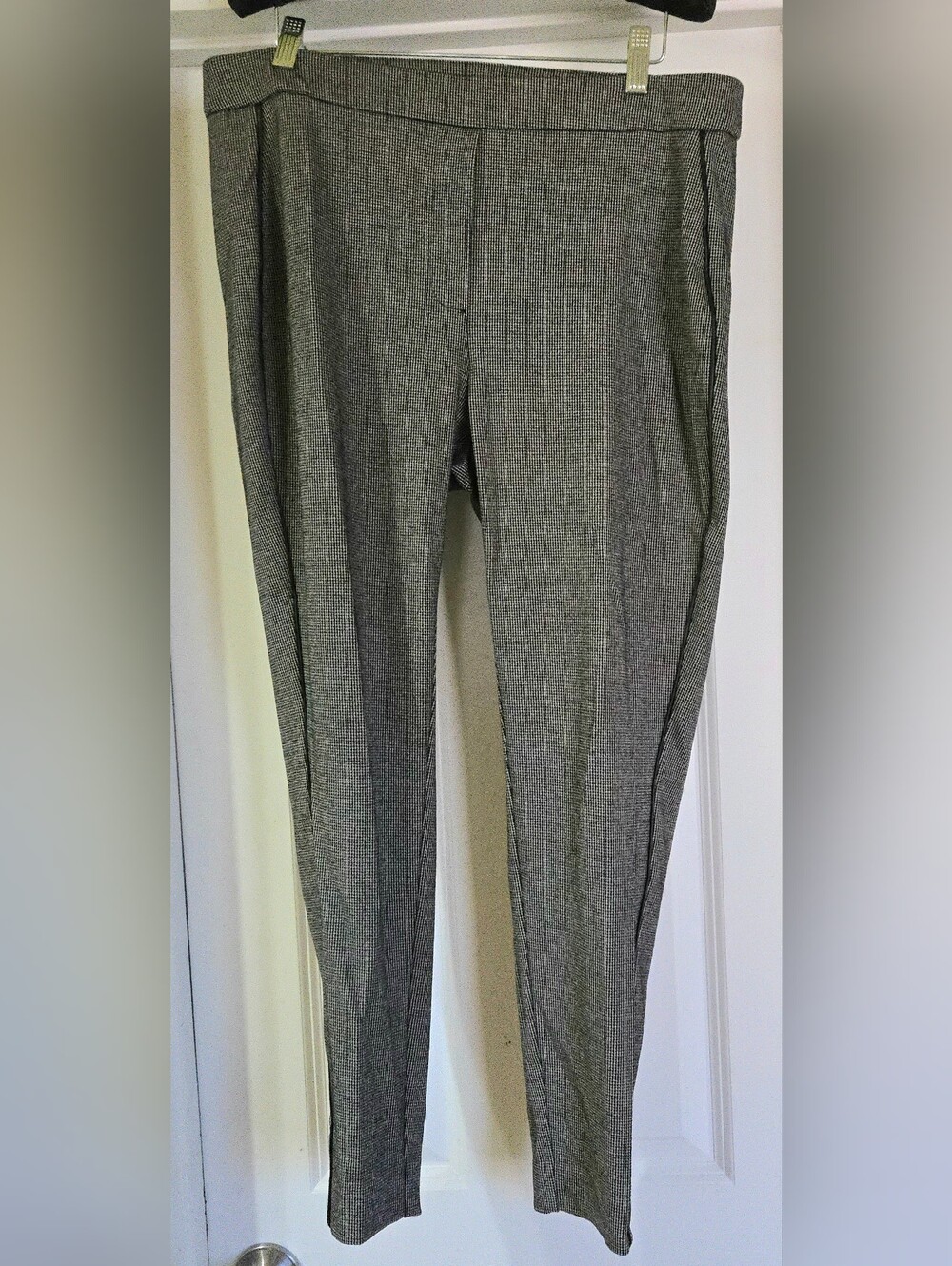 Chico's Women's Pull On Ankle Black & Gray Faux Leather Trim Slim Trousers 2 12